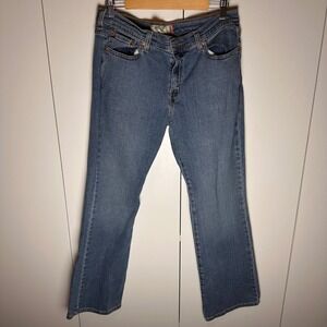 Levis 515‎ Boot Cut Jeans Womens Size 12M Medium Wash Denim Classic Comfort
